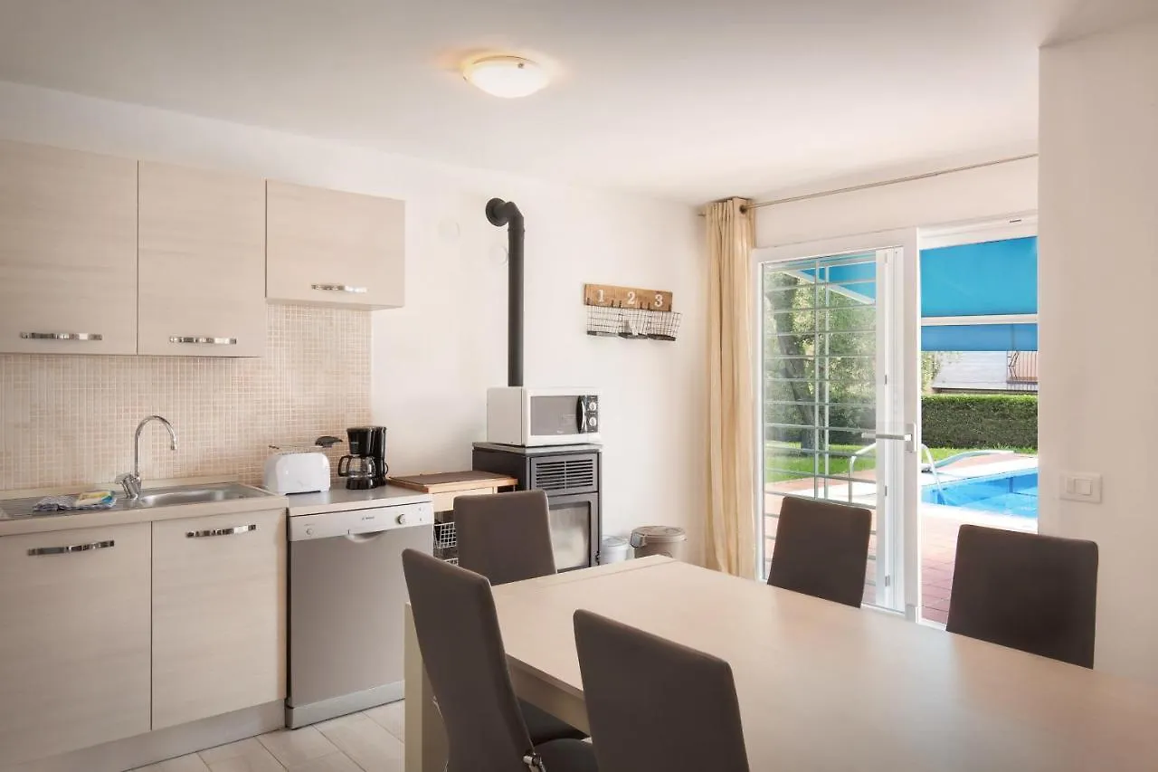Villa Rose With Pool Bardolino Italy